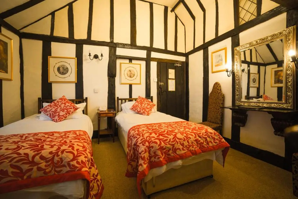 Standard Double room (twin beds)