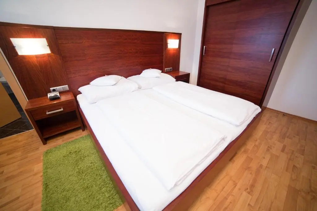 Wohnen by Lizzy Rohrmoser - Chambres