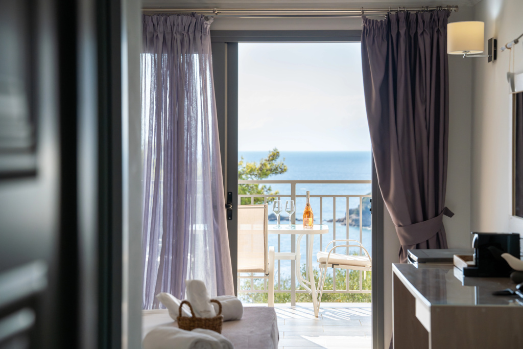 La Luna Hotel — 3