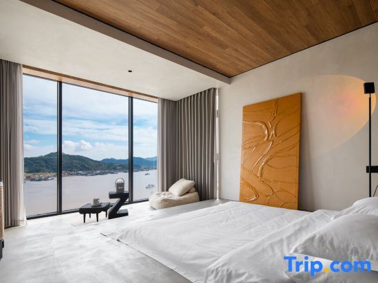 Royal Dragon Airport Hotel