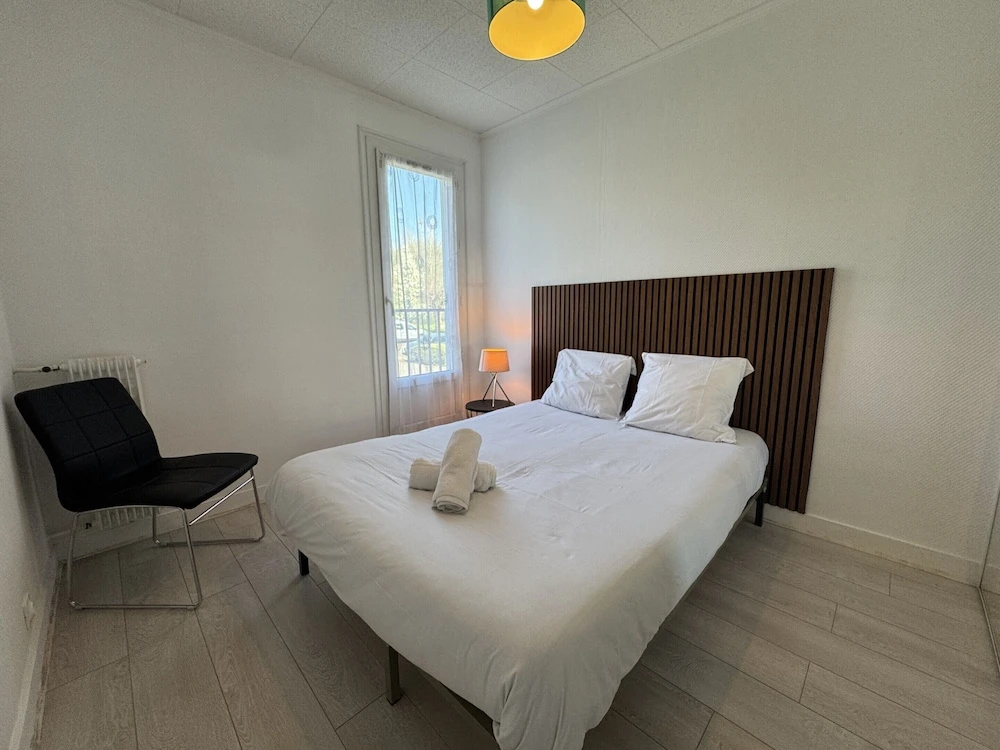 Urban Base in Le Mans - Comfort & Services