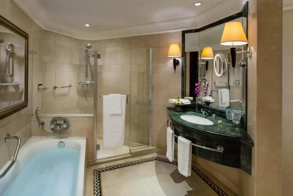 Premium Double room with balcony (full double bed)