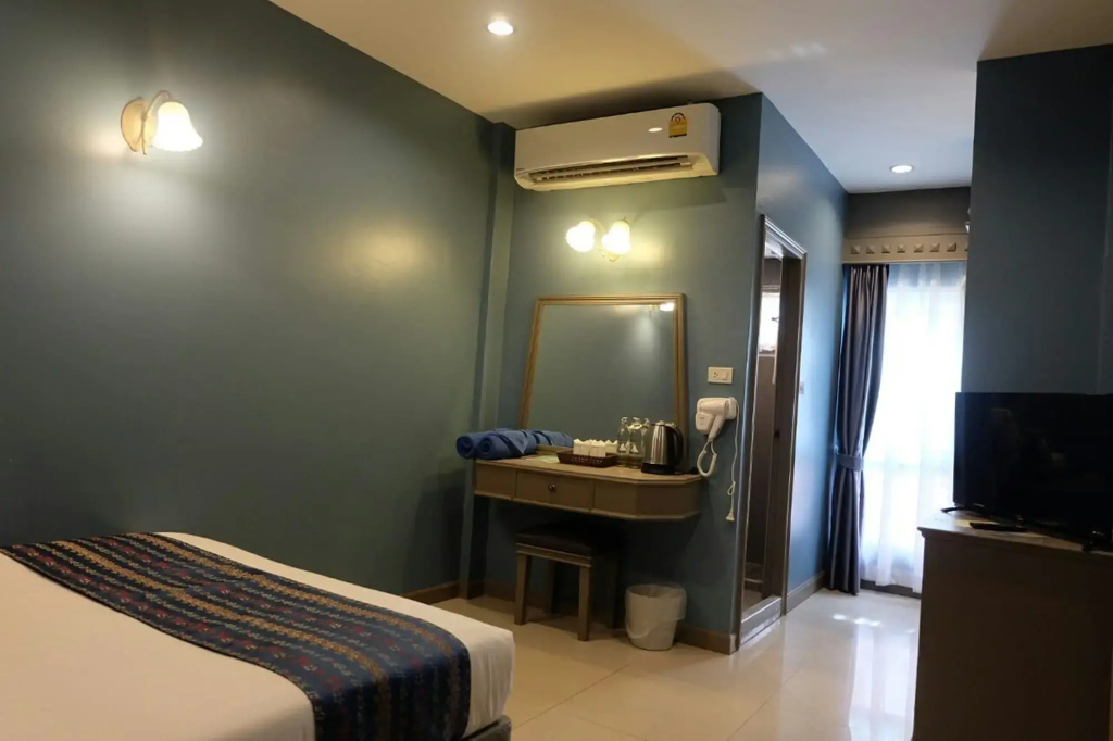 Lobby & Reception