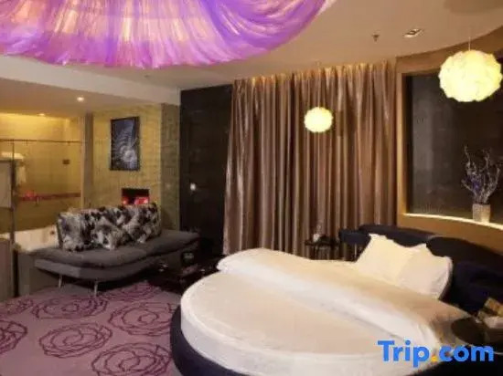 Номер Deluxe в Yiyue Express Hotel