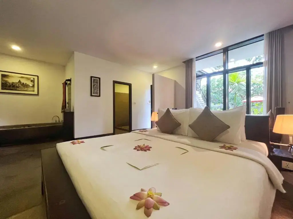 Deluxe Double room with balcony (full double bed)