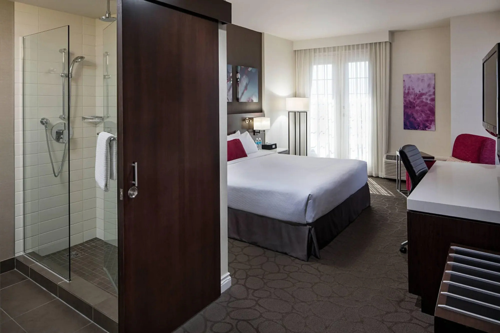 Delta Hotels by Marriott Grand Okanagan Resort - фото 6