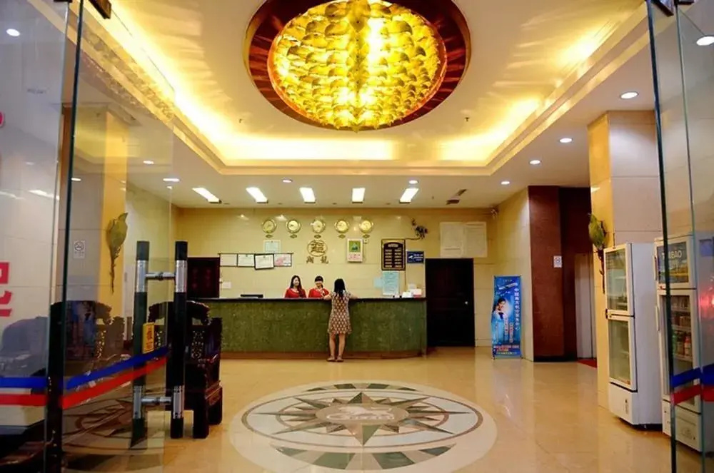 Lobby & Reception