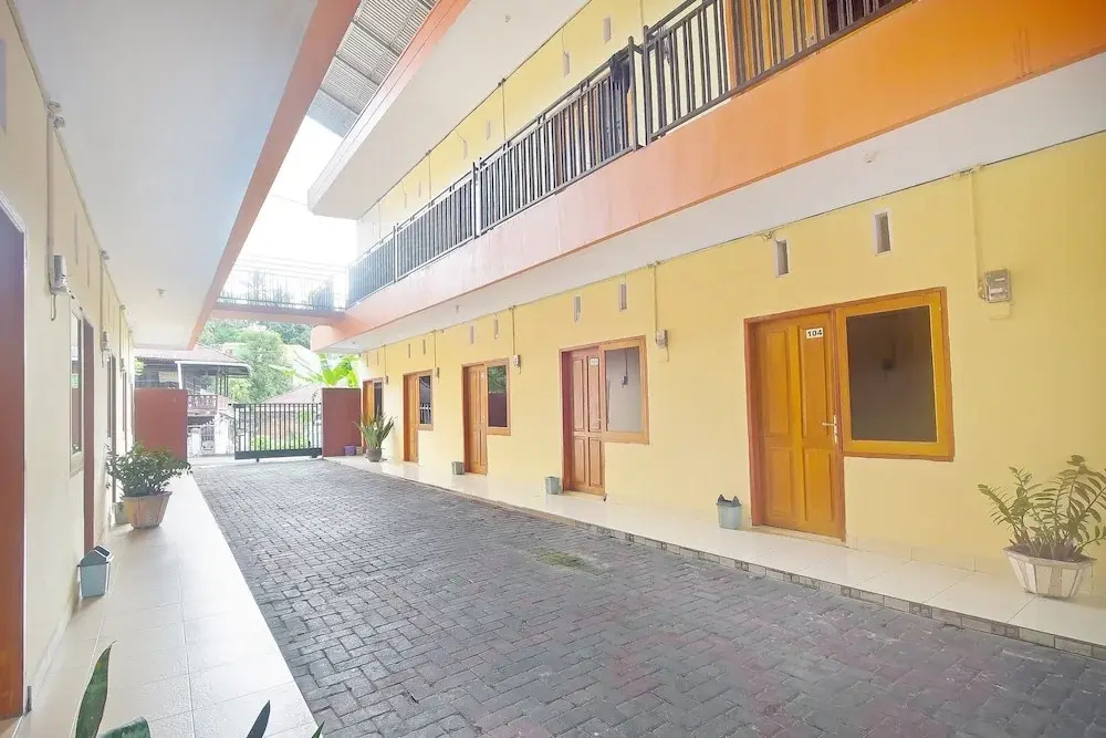 A2b Guesthouse By Oyo Room