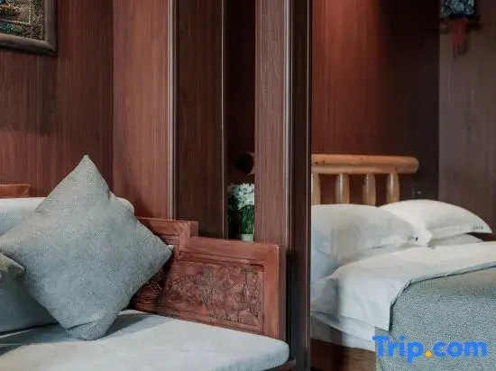 Standard Double Family room (full double bed)