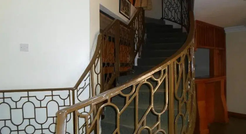 Crown Suites Hotel - Général