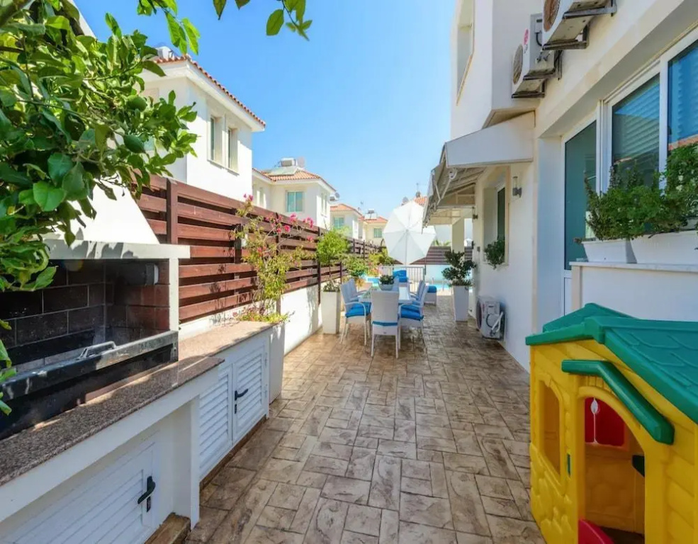 Summer Paralimni in Paralimni - Général