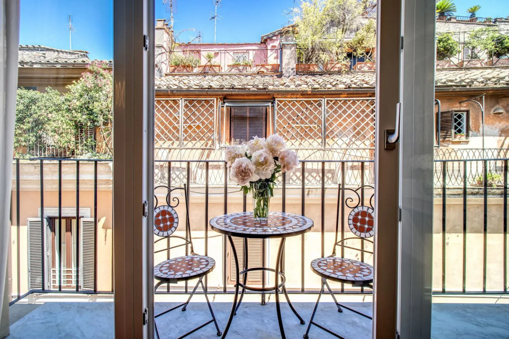 Balcony & Terrace