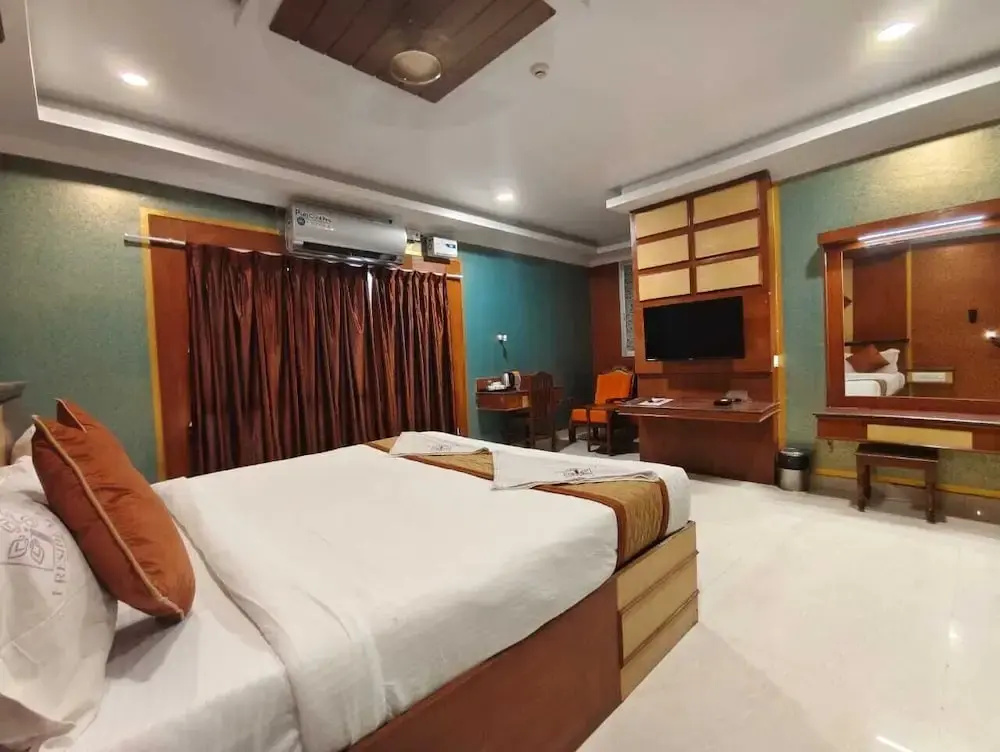 Executive Double room (full double bed)