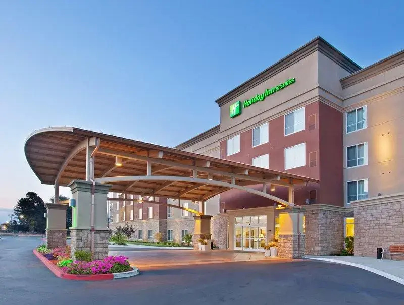 Holiday Inn & Suites Oakland Airport by IHG - Chambres