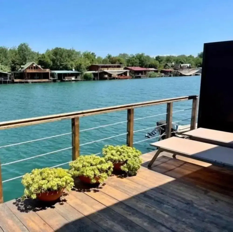 Lazar House Ada Bojana