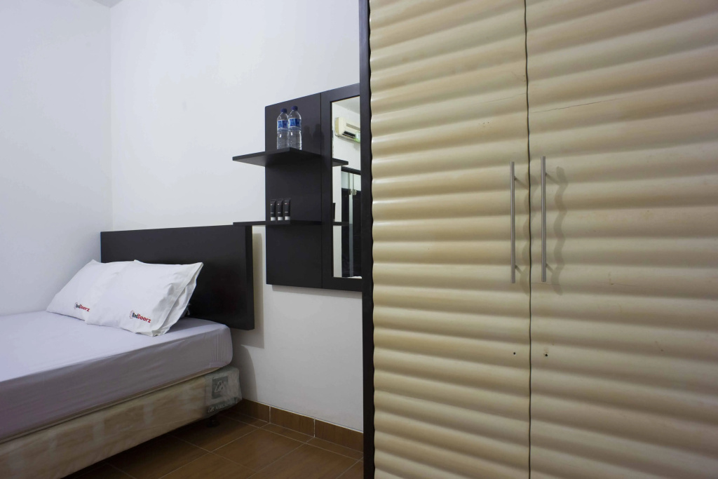 RedDoorz @ Kebayoran Lama Selatan - Général