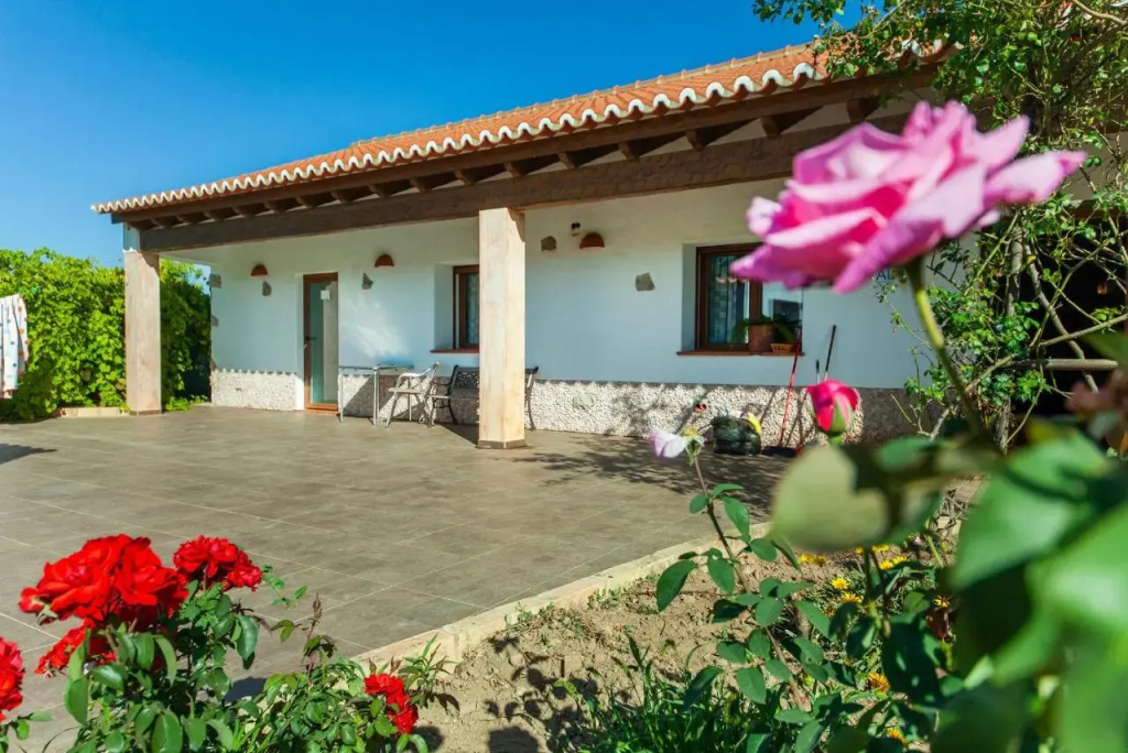 H - Monte Clerigo Beach Studio in Montes de Praias Guesthouse in Aljezur