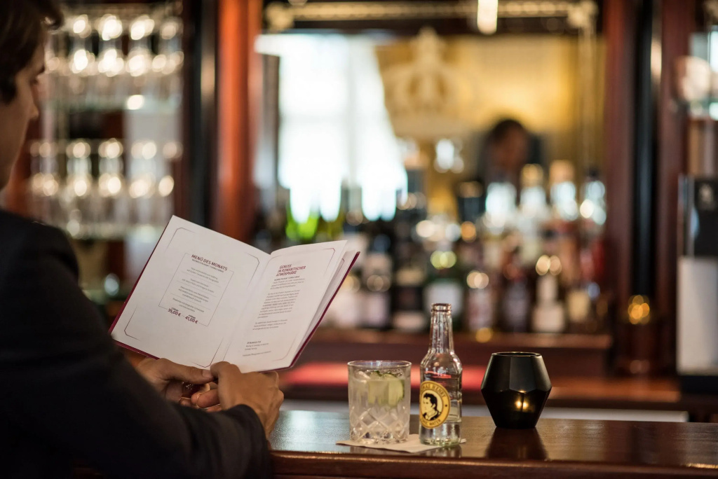 Food & Beverage