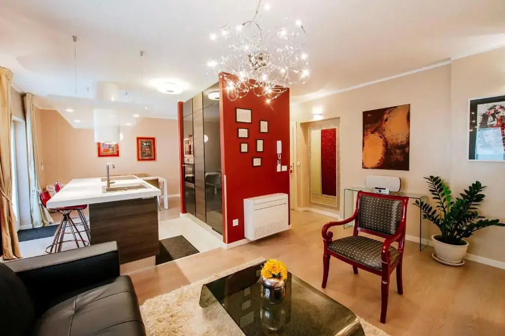 Deluxe Apartment