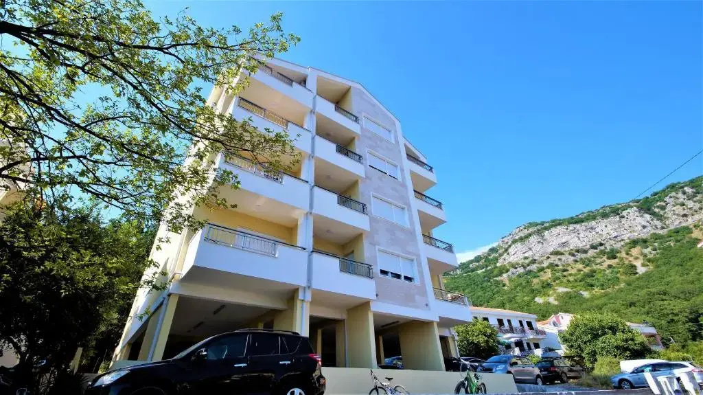 Aleksa Lux apartment Budva