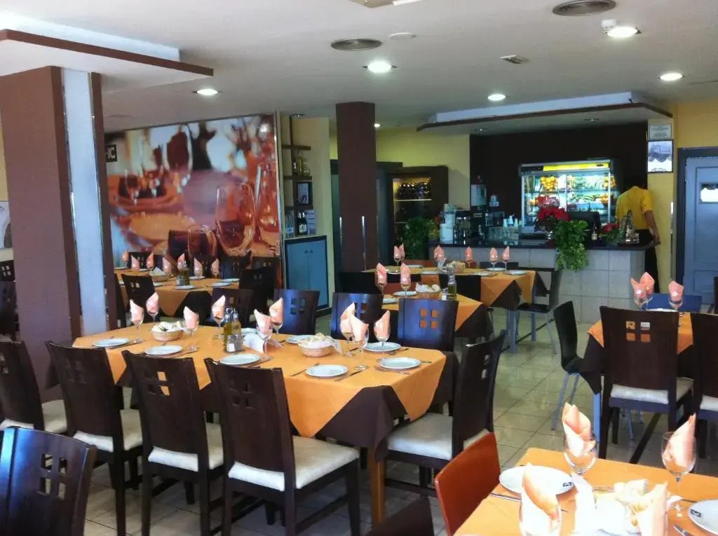 Food & Beverage