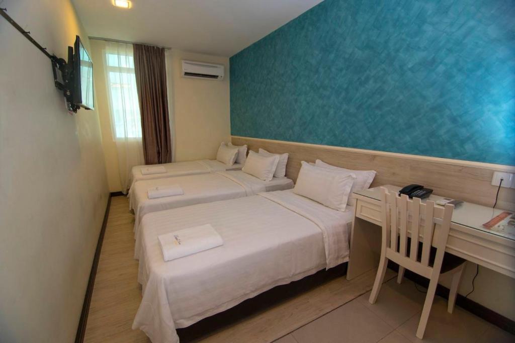 Pantai Inn