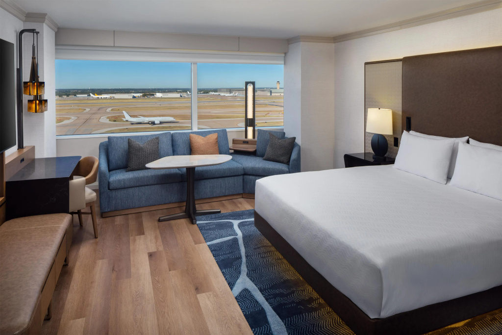 Double room Runway View (full double bed)