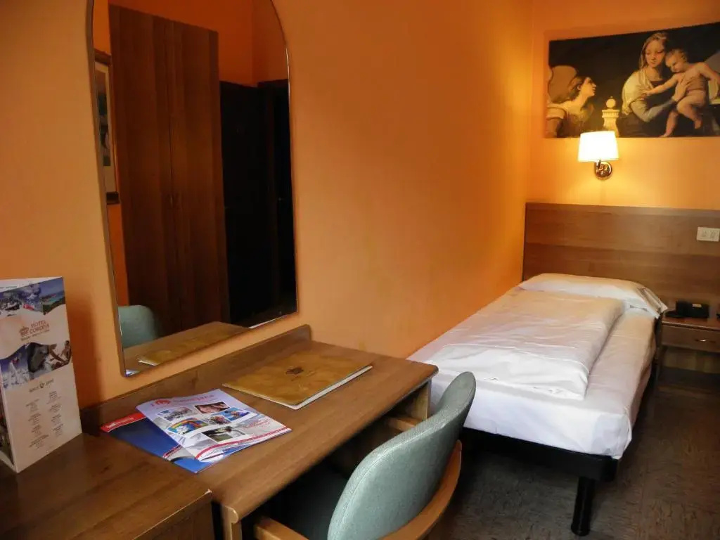 Economy room