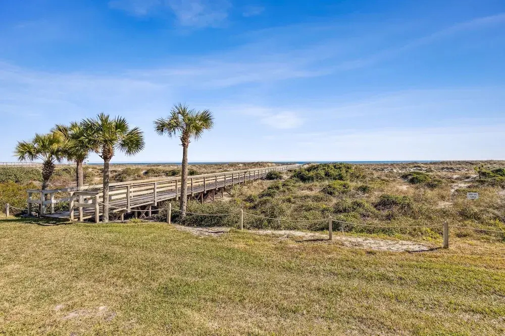 Sunlit Paradise in Amelia Island 3BR Beachfront Home