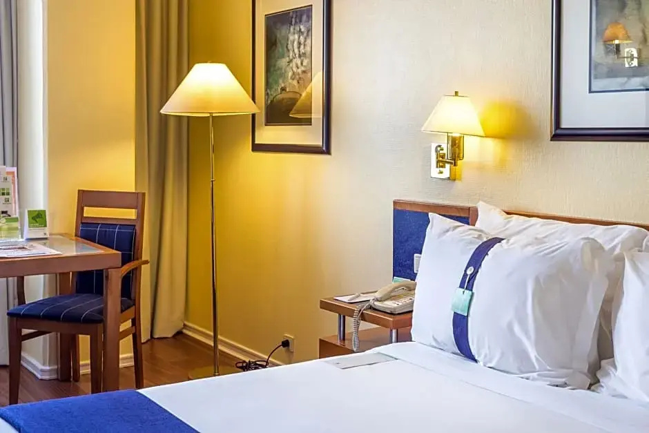 Holiday Inn Lisbon by IHG - Chambres