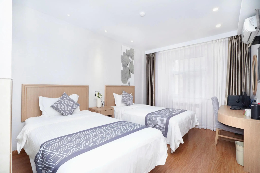 GreenTree Inn Zhangjiakou Jinding Ci’er Mountain Road Business Hotel — 4