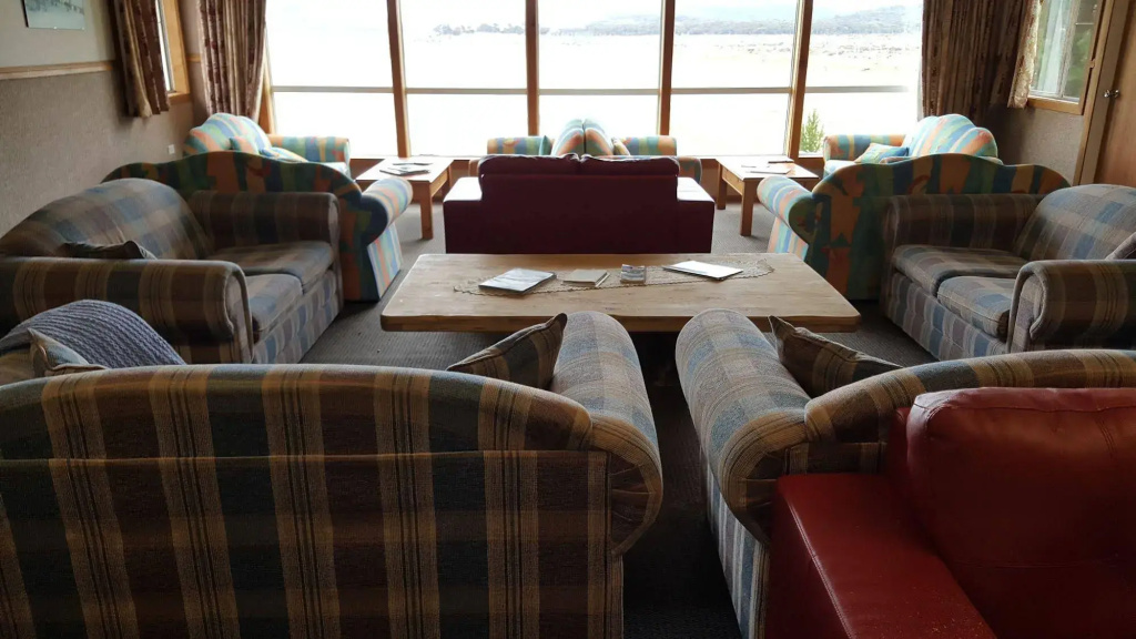 Cool Mountain Lodge