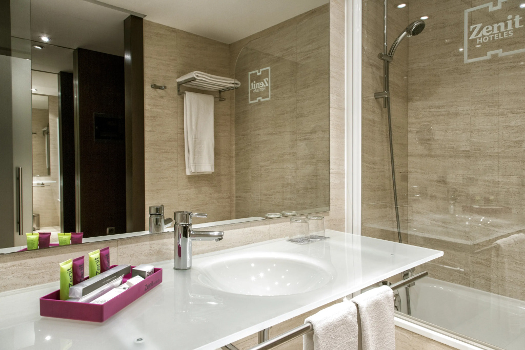 Hotel Zenit Pamplona - Général