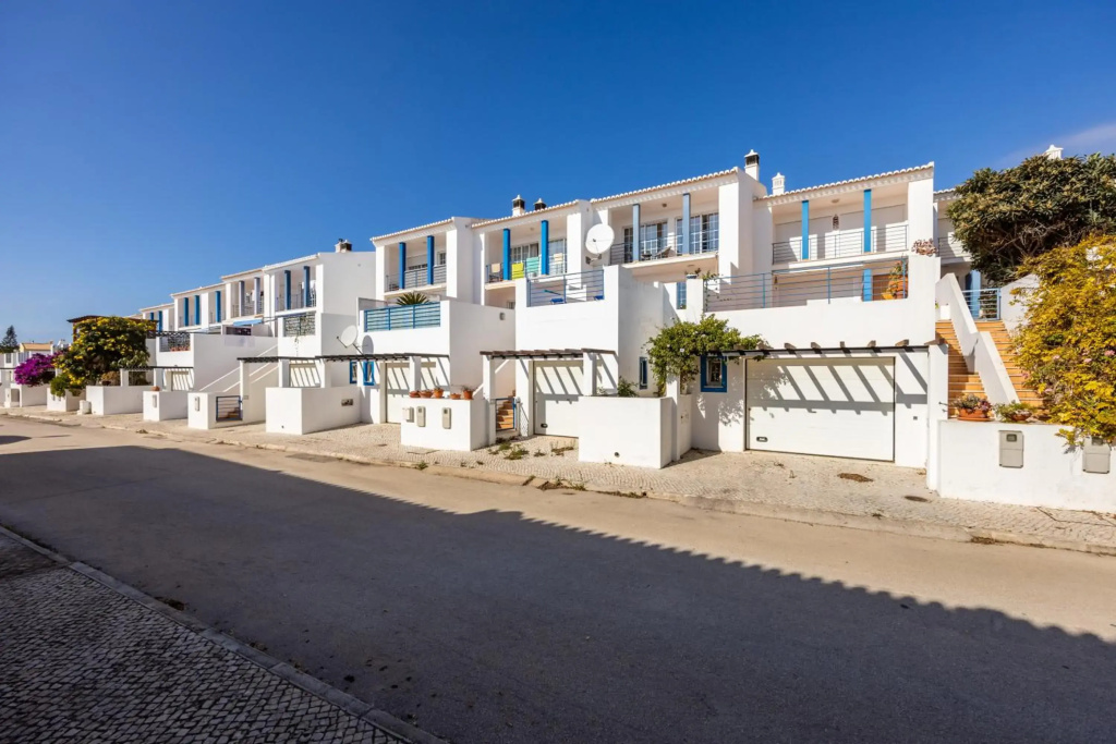 CoolHouses Luz, Lovely 3 Bed Townhouse & sea views, Casa Baía da Vida
