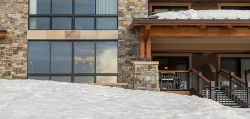 Edgemont 2305 - Luxury Ski-in Ski-out Condo