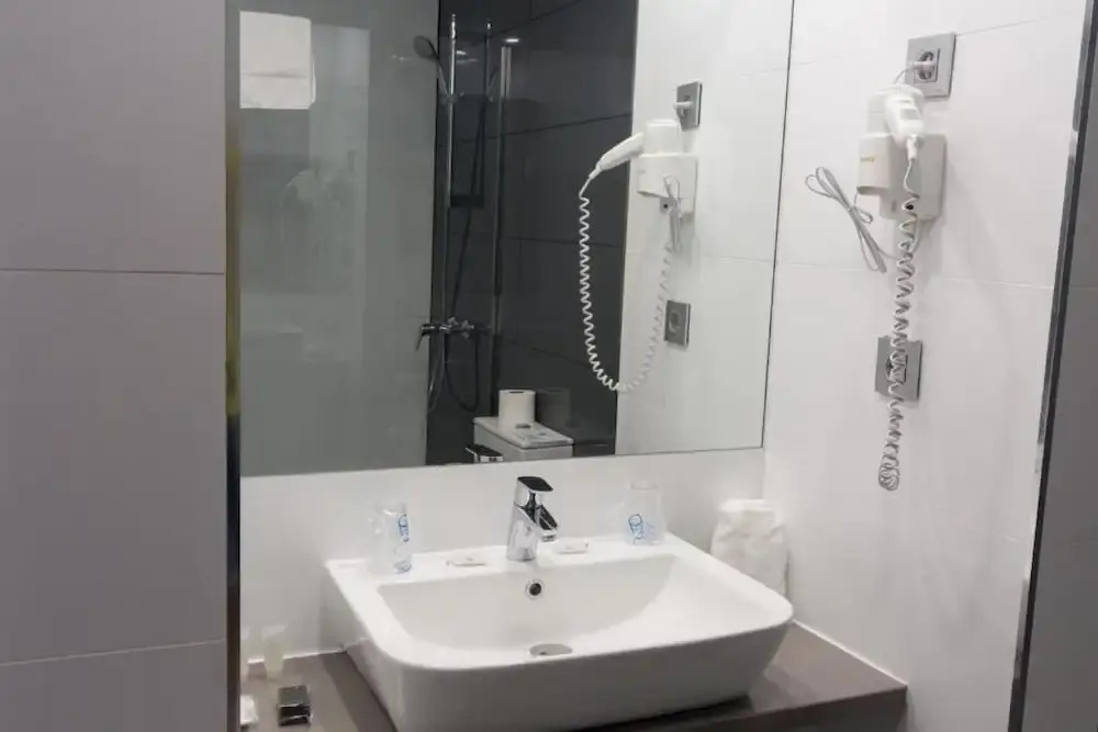 Ona Marbella Inn - Chambres