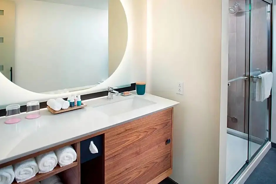 The Laylow Waikiki, Autograph Collection - Chambres