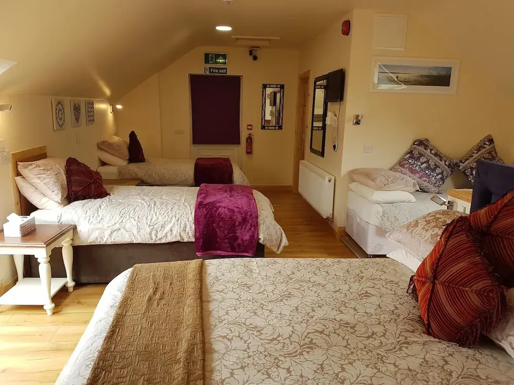 Kylemore Pass Hotel - Chambres