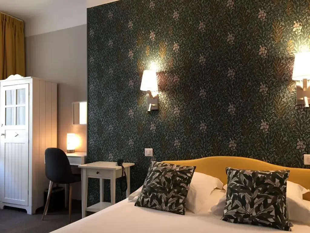 Inter-Hotel Les Ajoncs D'Or - Chambres