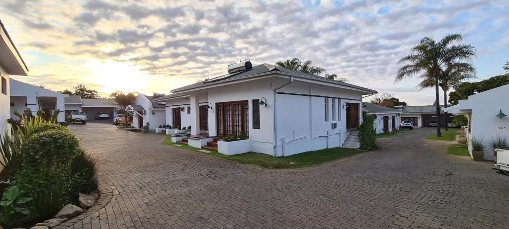 Shonalanga Lodge Vryheid image