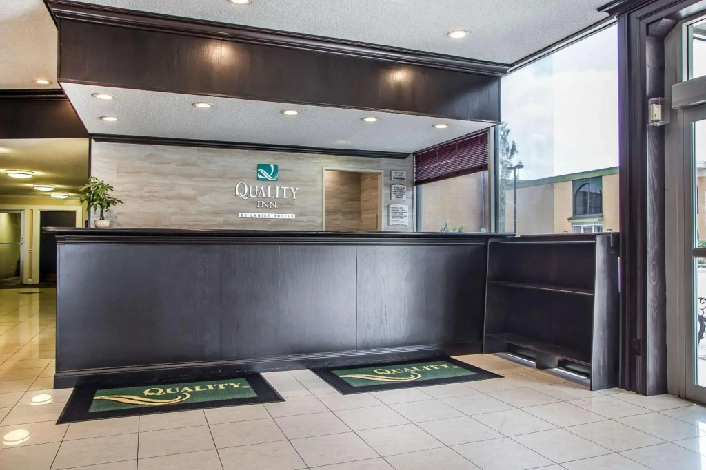 Quality Inn O'Hare Airport - фото 31