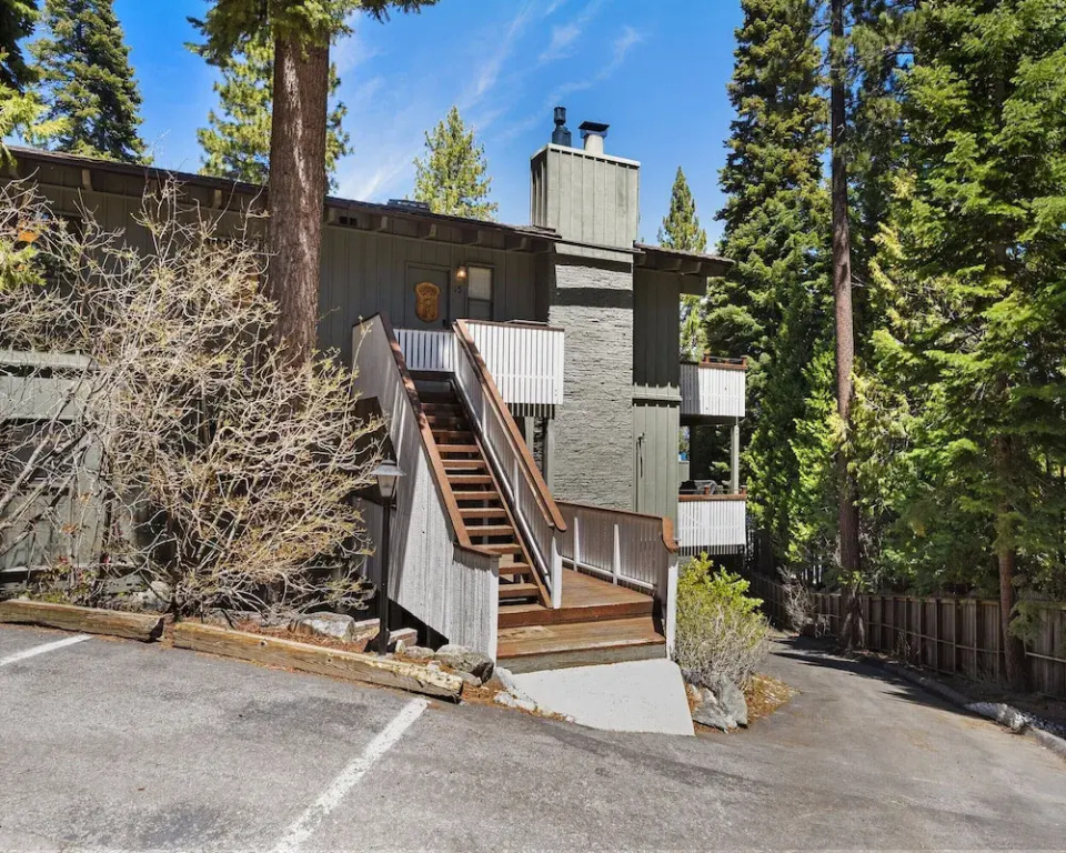 Waters Edge Oasis Shared Pool & Pier Access