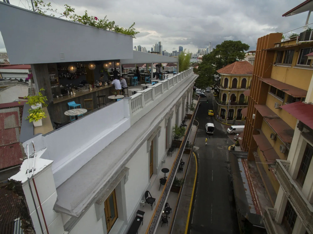 Balcony & Terrace