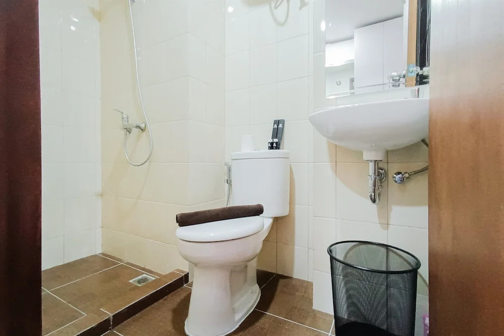 Comfort Studio Room At Vida View Makassar Apartment
