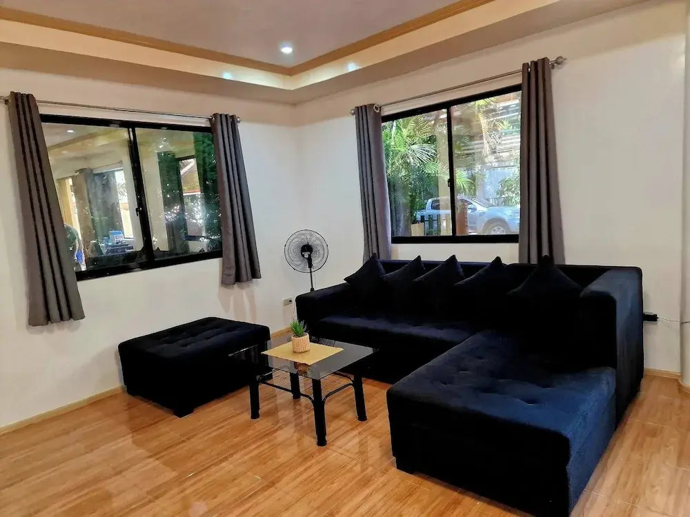 3 Bedrooms 2 Storey House! — фото 6