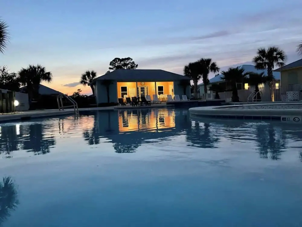 4014 Gulf Shores Family Friendly 2 Pools Duplex