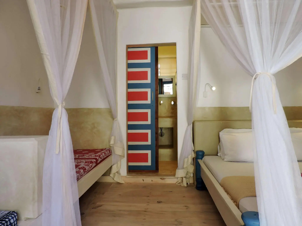 Double Bungalow (full double bed)