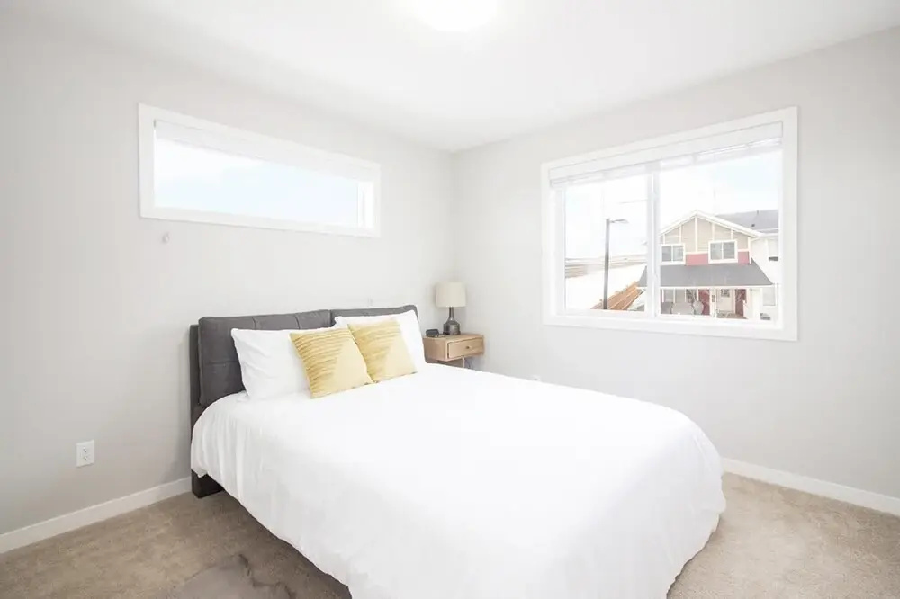 4bed 2bath Townhouse With Laundry Parking Wi-fi