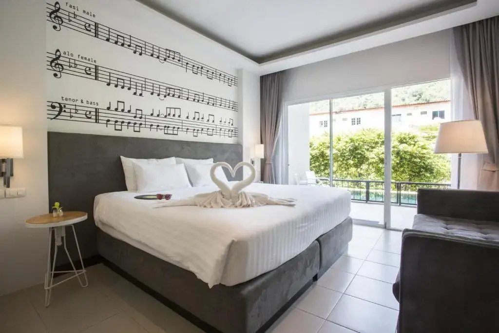 Jazz Pool Access Double room (full double bed)