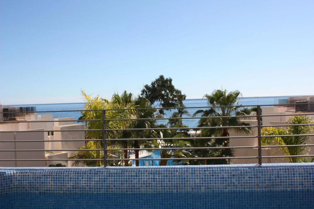 125 - Beach apartment - Private pool